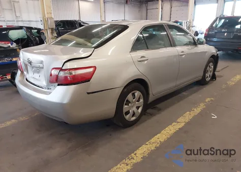 2007 Toyota Camry Le z USA, uszkodzony, nr VIN 4T1BE46KX7U041597